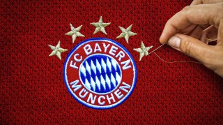 拜仁慕尼黑队徽的意义，德甲豪门的象征与荣耀！
