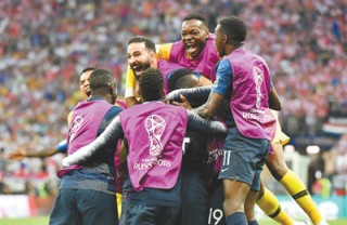 法国队夺得世界杯冠军