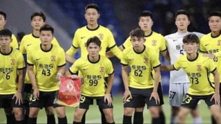 中国足球联赛的广州队有可能成为中国职业足球联赛中排名第一的FM球员。